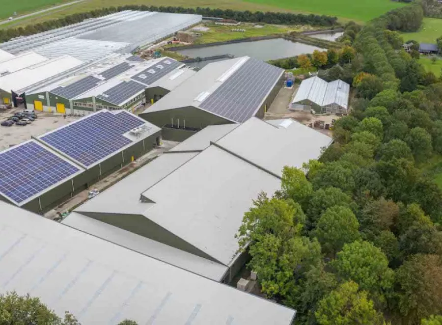 Logistics & warehouses supported by REX panels and profiles